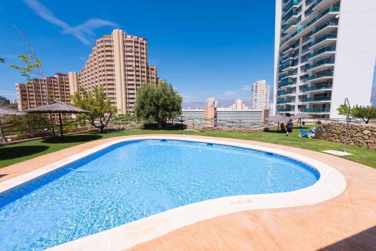 High Rise Apartment On The 39Th Floor With Private Terrace And Sea Views Benidorm Exterior photo