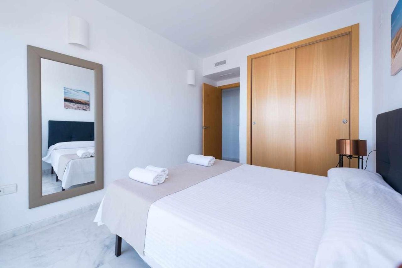 High Rise Apartment On The 39Th Floor With Private Terrace And Sea Views Benidorm Exterior photo