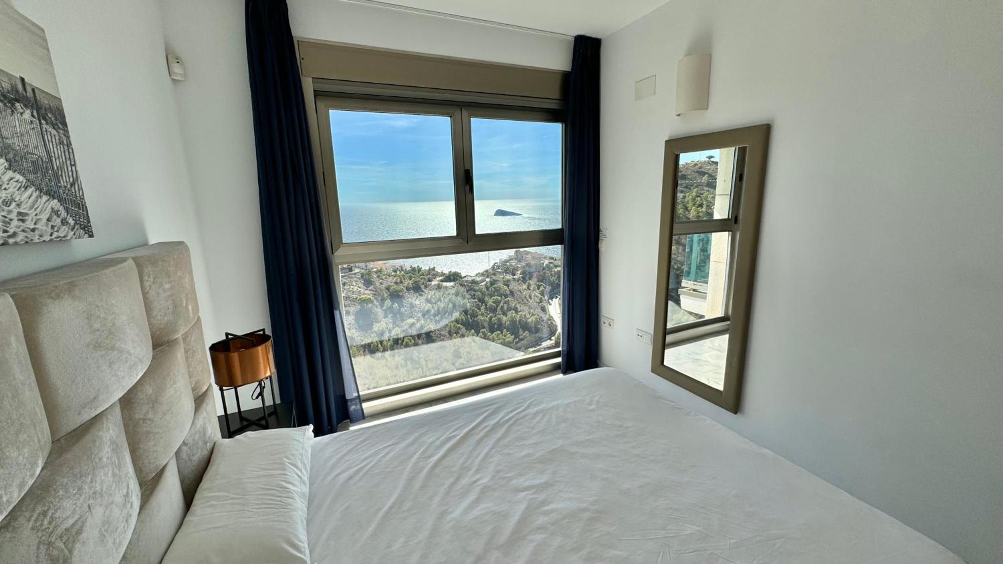 High Rise Apartment On The 39Th Floor With Private Terrace And Sea Views Benidorm Exterior photo