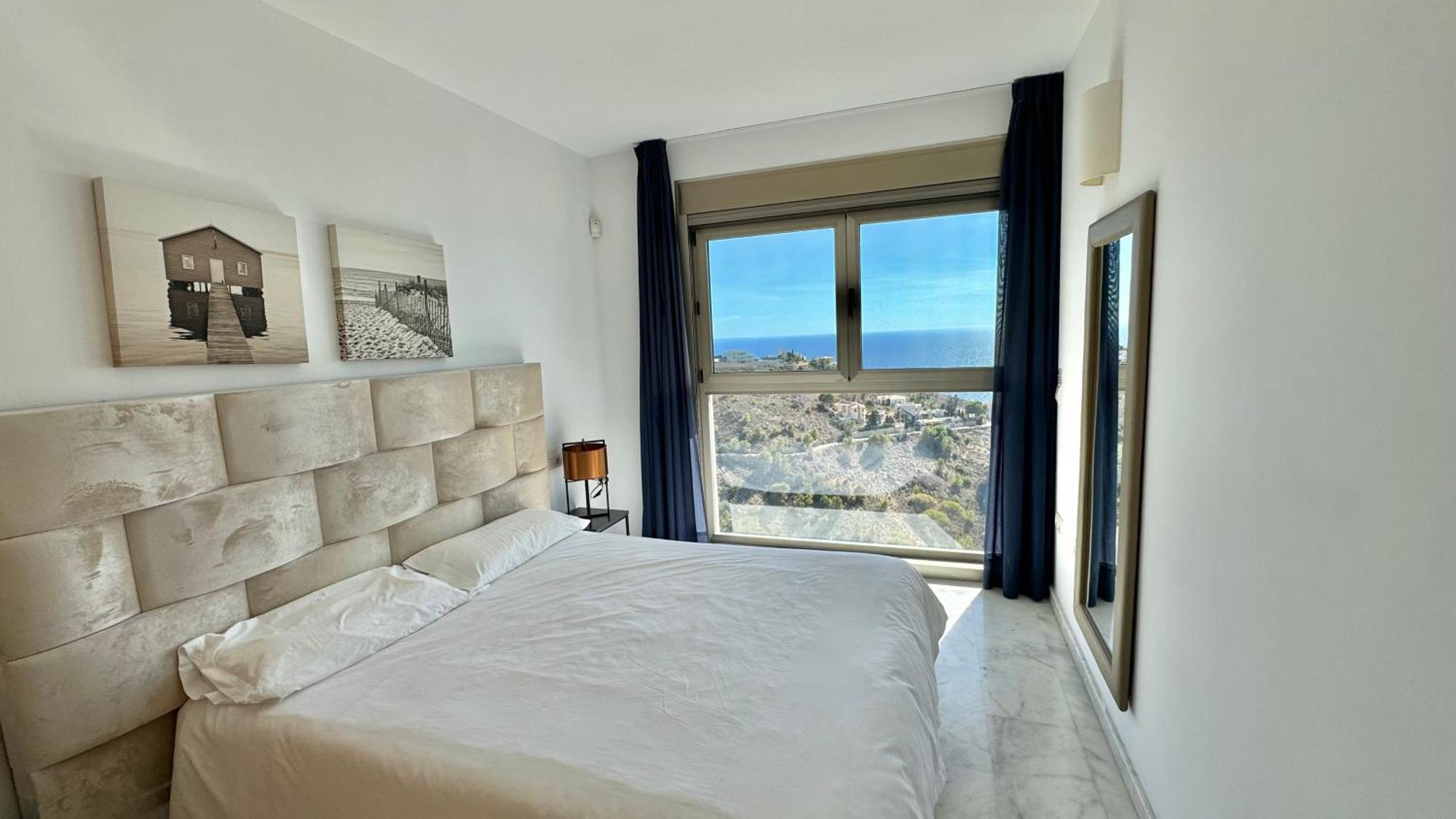 High Rise Apartment On The 39Th Floor With Private Terrace And Sea Views Benidorm Exterior photo