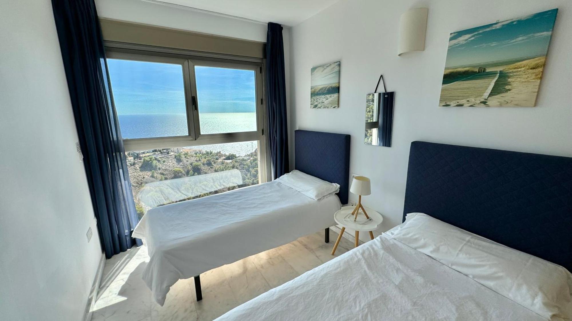 High Rise Apartment On The 39Th Floor With Private Terrace And Sea Views Benidorm Exterior photo